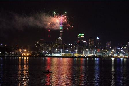 Auckland welcomes New Year 2018 with spectacular fireworks New Year 2018: This is how New Zealand is welcoming 2018