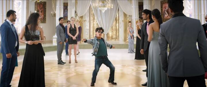 Shah Rukh Khan in Zero: Shah Rukh Khan will be seen as a dwarf in his upcoming movie Zero. SRK released the teaser of the film on January 1 and it is already breaking the internet. The movie will hit the theatres on December 21.