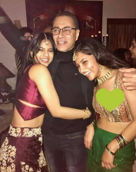 So daddy’s little girl is in Delhi with her parents attending a family wedding. In the pictures that are circulating the young fashionista is giving us serious fashion goals/ Image: Instagram (suhanakha2)