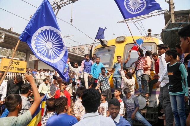 SC/ST Atrocities Act: 'Bharat Bandh' called on Monday; Internet and buses suspended in Punjab SC/ST Atrocities Act: 'Bharat Bandh' called on Monday; Internet and buses suspended in Punjab