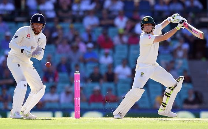 Smith became the second fastest batsman to reach 6,000 Test runs.