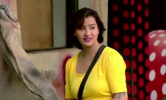 BIGG BOSS 11: ‘Me iske saath kuch bura nai kr skti’ Says Shilpa Shinde for Akash Dadlani and we are SHOCKED! BIGG BOSS 11: ‘Me iske saath kuch bura nai kr skti’ Says Shilpa Shinde for Akash Dadlani and we are SHOCKED!