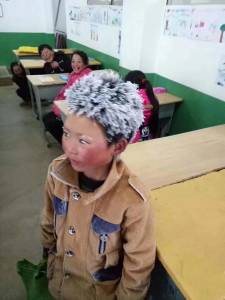 Photo’s of ‘Ice Boy’ goes viral as he walked 4.5 km to school in -9 degrees