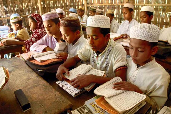 Shia board chief gets legal notice for ‘defamatory’ remarks against madrasas Shia board chief gets legal notice for 'defamatory' remarks against madrasas