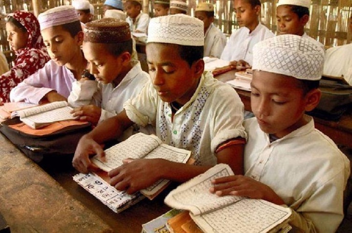 Thane: 30 children fall sick after consuming food at madrassa Thane: 30 children fall sick after consuming food at madrassa