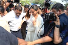 Chaos Outside Siddhi Vinayak As Deepika Padukone Arrives To Seek Bappa\'s Blessings