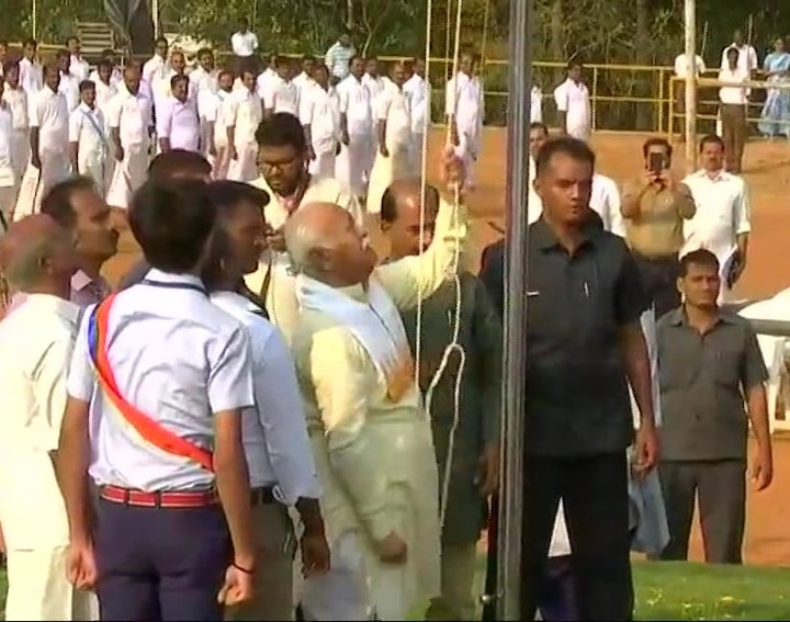 RSS chief unfurls national flag at school in Palakkad RSS chief unfurls national flag at school in Palakkad