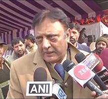 Republic day: Pune girl suspected to be suicide bomber held in S.Kashmir