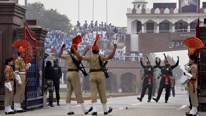 Republic Day: BSF refuses to exchange sweets with Pakistan Rangers over ceasefire violations Republic Day: BSF refuses to exchange sweets with Pakistan Rangers