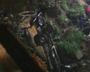 Maharashtra: 13 killed as minibus plunges into river in Kolhapur