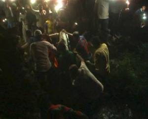 Maharashtra: 13 killed as minibus plunges into river in Kolhapur