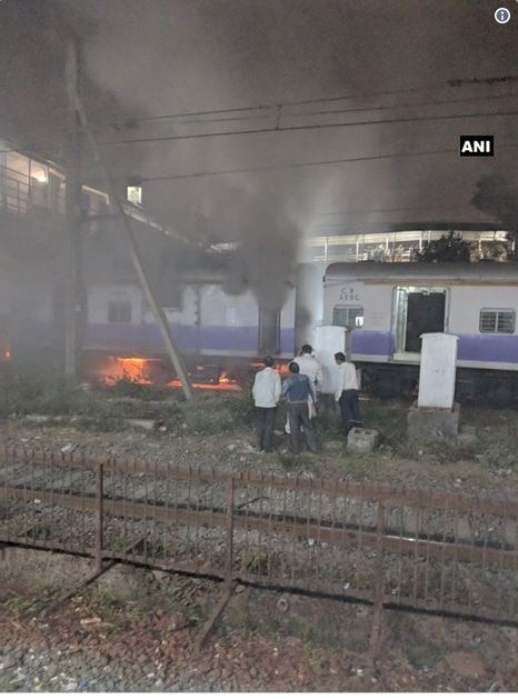 Mumbai: Fire in suburban train coach at Dadar Mumbai: Fire in suburban train coach at Dadar