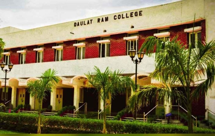 DU student of Daulat Ram college alleges sexual harassment by college professor DU student of Daulat Ram College alleges sexual harassment by college professor