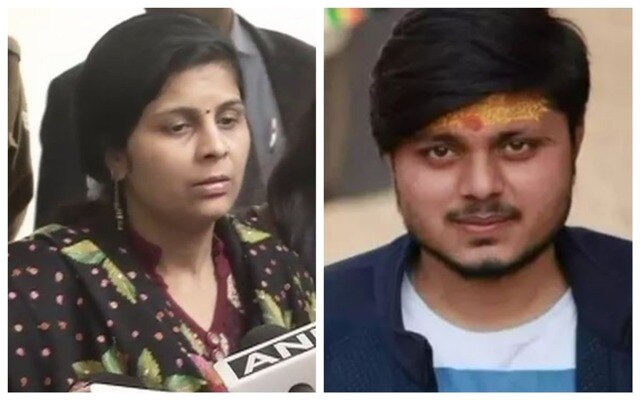 Kasganj clashes: Family of Chandan Gupta meets Yogi Adityanath, submits demands Kasganj clashes: Family of Chandan Gupta meets Yogi Adityanath, submits demands