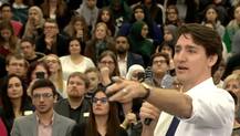 Justin Trudeau Corrects Woman When She Says \'Mankind, Says We Should Use \'Peoplekind\' Instead