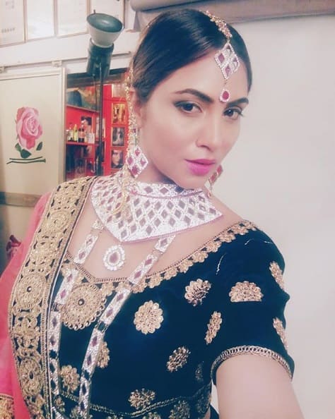  Arshi looks all decked up and stunning in this never seen before avatar. PIC/arshikofficial Instagram