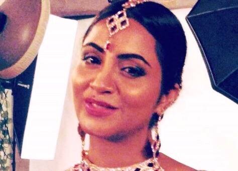 Arshi Khan looks stunning as a bride - Checkout pictures Arshi Khan looks stunning as a bride - Checkout pictures