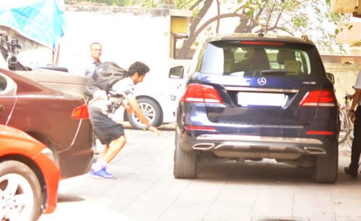 Safe landing ! pheww ! Image: Manav Manglani