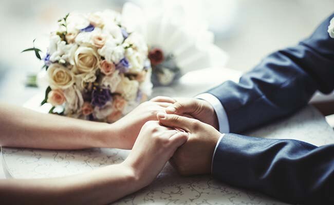 Single On Propose Day? These Hilarious Jokes And Memes Will Light Up Your  Day