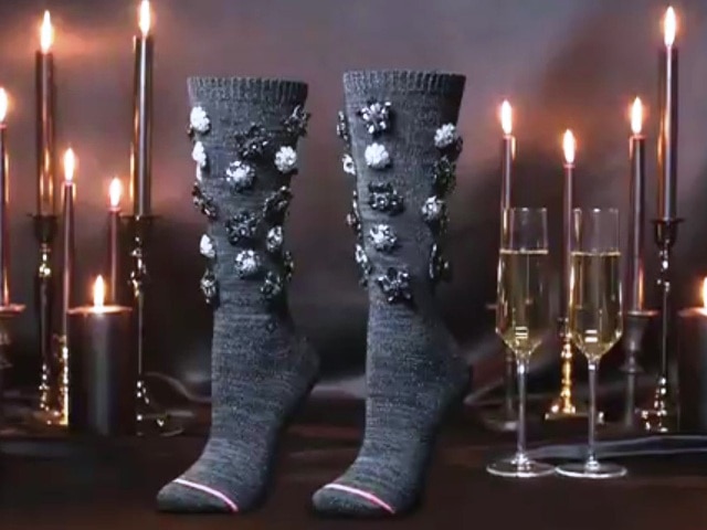 Rihanna unveils Valentine’s Day-themed socks Rihanna unveils Valentine's Day-themed socks