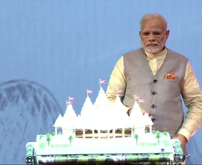 Marhaba Namaste: ‘I believe temple will give a message of Vasudhaiva Kutumbakam,’ says PM Modi in UAE Marhaba Namaste: 'I believe temple will give a message of Vasudhaiva Kutumbakam,' says PM Modi in UAE