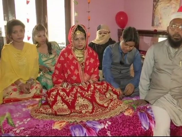 Dehradun: Muslim family marries adopted Hindu boy as per Hindu traditions Dehradun: Muslim family marries adopted Hindu boy as per Hindu traditions
