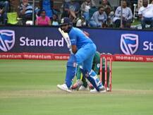 Rohit\'s risky shot on 96 brings out hilarious reactions from Kohli and Shastri