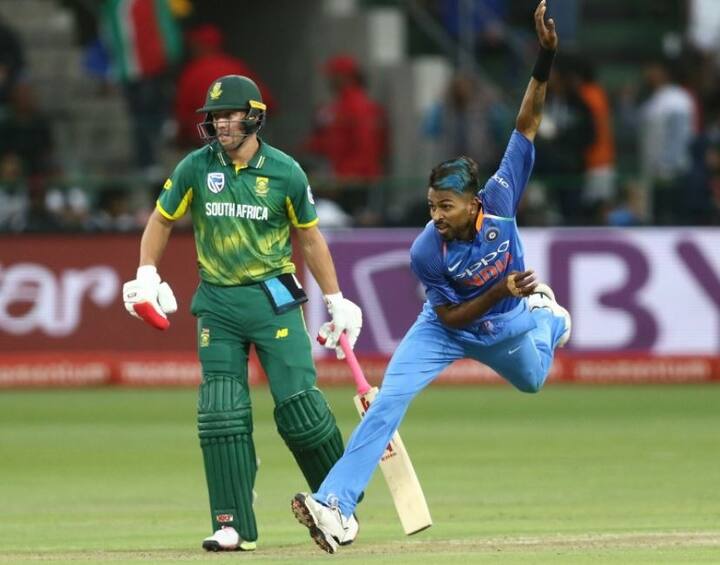 बल्लेबाजी में फ्लॉप रहने वाले ऑलराउंडर हार्दिक पांड्या ने पोर्ट एलिजाबेथ में बेहतरीन गेंदबाजी और फील्डिंग कर टीम इंडिया को शानदार जीत दिलाई. पांड्या के शुरुआती झटकों और टर्निंग प्वाइंट रन आउट के बाद अंत में कुलदीप यादव (57 रन पर 4 विकेट) ने चार विकेट लेकर साउथ अफ्रीका का पुलिंदा 201 रनों पर बांध दिया.