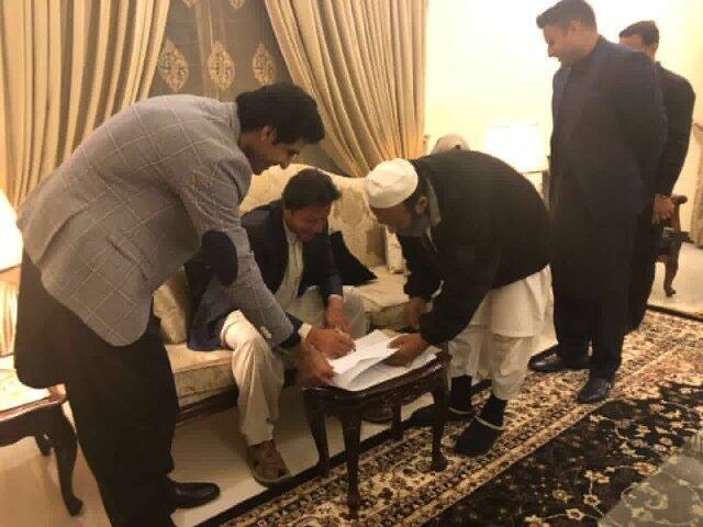 The third wife of Imran Khan belongs to popular Wattoo clan. (Image: Twitter)