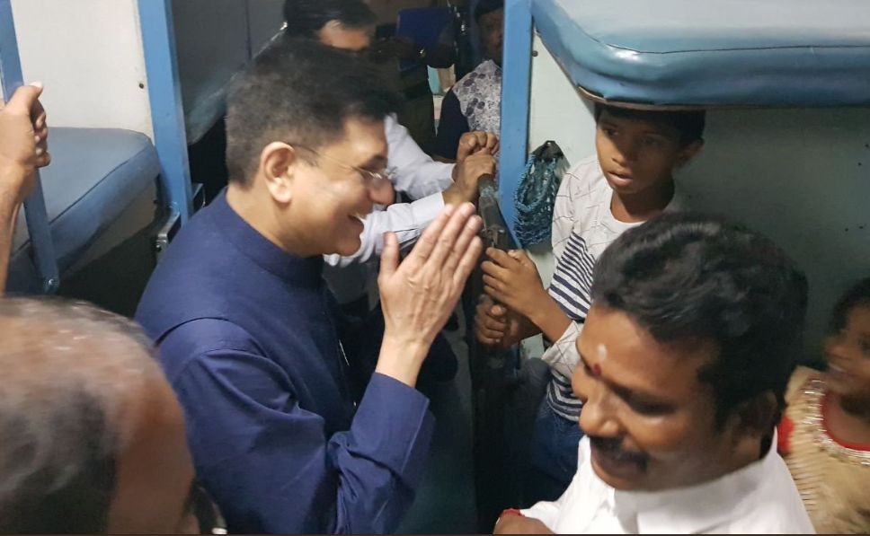 Twitter is divided on Railway Minister's interaction with passengers in Kaveri express