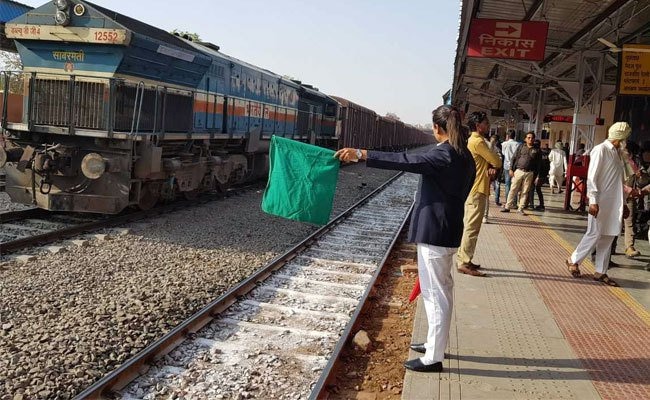 In A First, Jaipur’s Gandhi Nagar Railway Station To Be Fully Operated By Women Awesome! In A First, Jaipur's Gandhi Nagar Railway Station To Be Fully Operated By Women