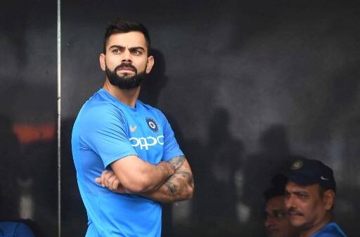विराट ने साथ ही कहा कि भारतीय गेंदबाज़ी के वक्त 12वें ओवर से हुई रिमझिम बारिश ने टीम इंडिया का काम मुश्किल बना दिया.