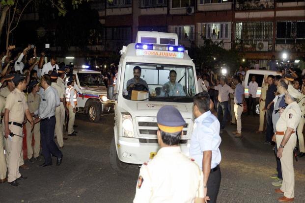 Chaos at Sridevi’s house as body arrives in Mumbai, funeral today Chaos at Sridevi’s house as body arrives in Mumbai, funeral to take place today