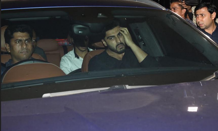 Salman Khan visits Sridevi's house at midnight after her remains were brought back