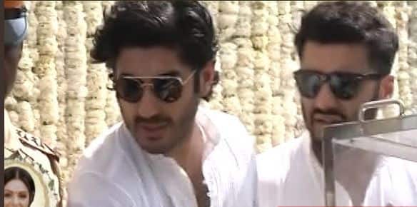 Arjun Kapoor was also seen at the ceremony.