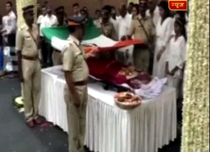 Viral Sach: Why Sridevi’s body draped in national tricolor and given state honour? Viral Sach: Why Sridevi's body was draped in national tricolor and given state honour?