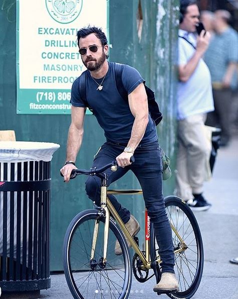 After getting SEPARATED, Is Justin Theroux DATING stylist Chloe Hartstein?