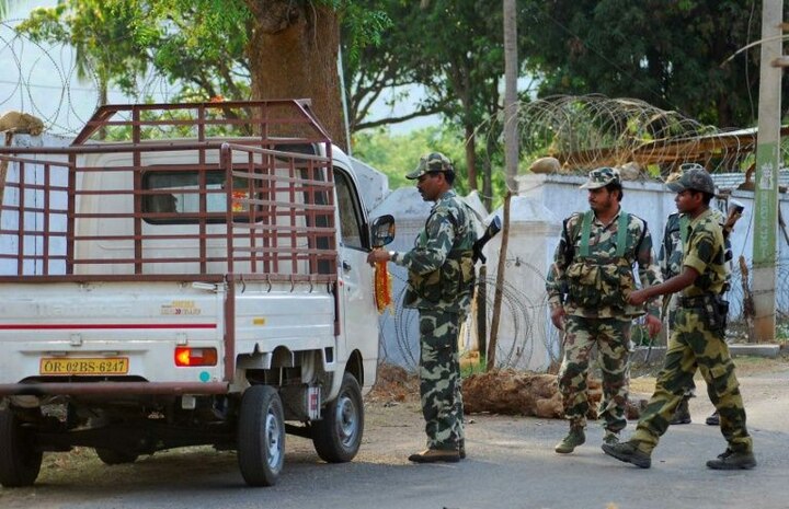 CHHATTISGARH: Ten Naxals gunned down in encounter with police Chhattisgarh: 10 Maoists, elite force personnel killed in gun-battle in Bijapur