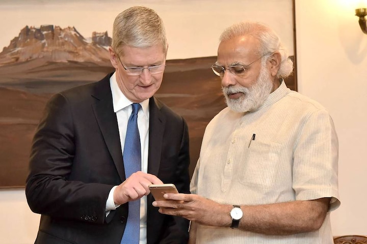 Apple’s CEO shares Holi pics from India shot on iPhone X Apple’s CEO shares Holi pics from India shot on iPhone X