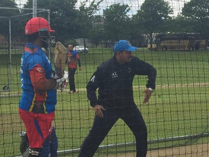 Former India batsman Vinod Kambli will be the mentor of Mumbai South Central, while former India opener Lalchand Rajput will don that role for the Mumbai North East squad.