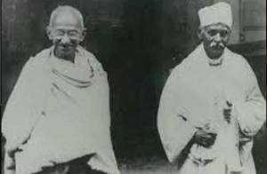Rare picture of Mahatma Gandhi with Madan Mohan Malviya fetches over USD 41k