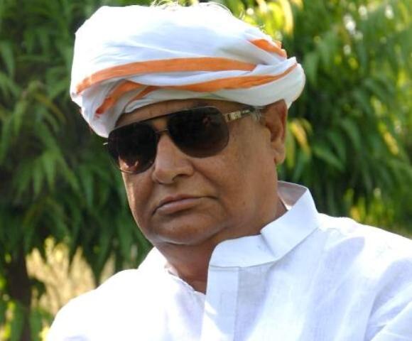 Rajasthan: Kirodilal Meena joins BJP, Raje says jubilant that one of most dedicated workers makes ‘ghar vapasi’ Rajasthan: Kirodilal Meena joins BJP