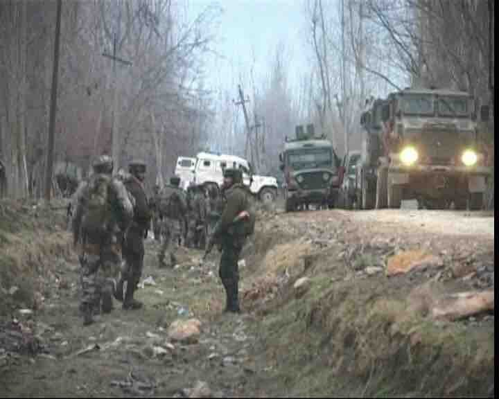 Jammu and Kashmir: Three militants killed in encounter in Anantnag Jammu and Kashmir: Three militants killed in an encounter in Anantnag