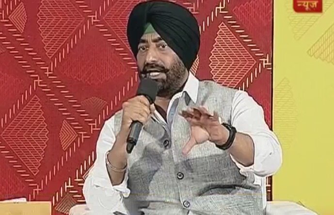 Amarinder, Badals hand-in-glove; Congress betraying Punjab mandate: AAP’s Sukhpal Khaira Amarinder, Badals hand-in-glove, playing 'friendly match' in Punjab: AAP's Sukhpal KhairaAmarinder, Badals hand-in-glove, playing 'friendly match' in Punjab: AAP