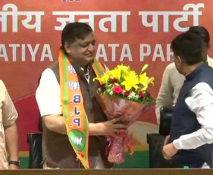 Angry over not receiving RS ticket, Naresh Agrawal quits SP, joins BJP Angry over not receiving RS ticket, Naresh Agrawal quits SP and joins BJP