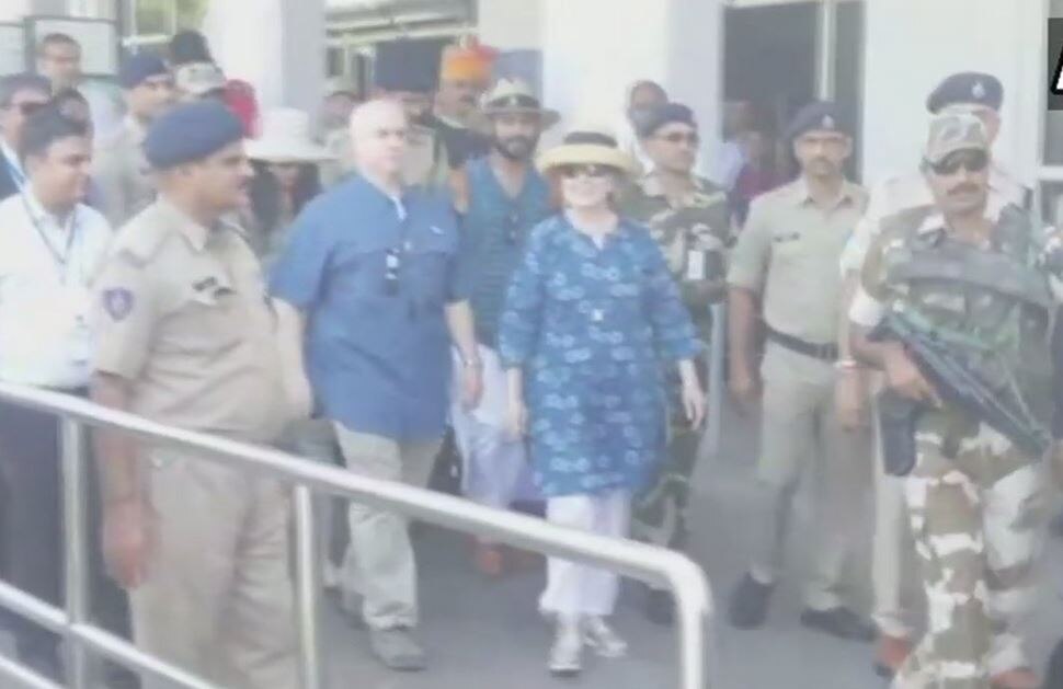 On her trip to India, Hillary Clinton gets injured