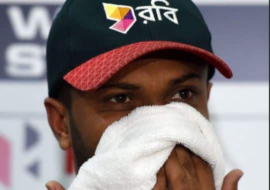 दिनेश कार्तिक की इस पारी के खुद विरोधी टीम के कप्तान शाकिब अल हसन भी फैन हो गए.