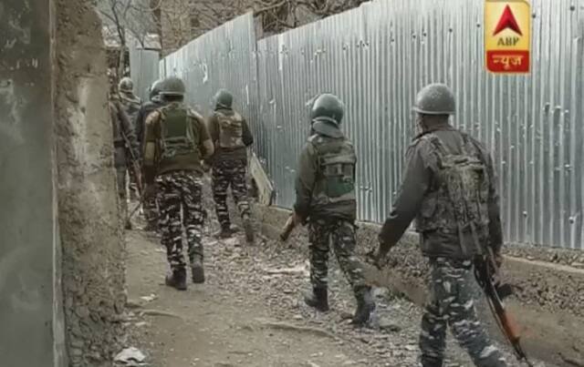 Giving details of the incident, a police spokesman said that the encounter broke out after a police party intercepted a group of militants.