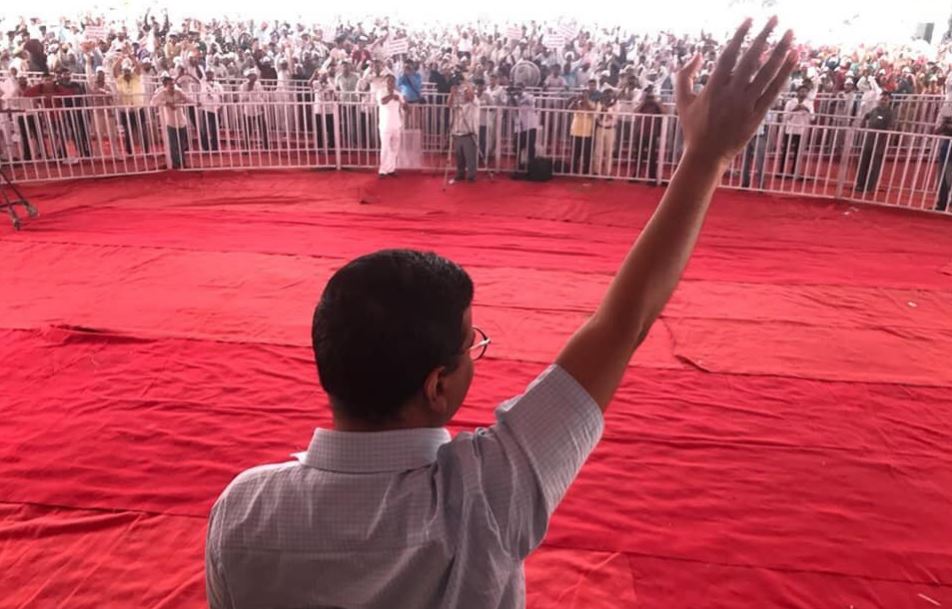 BJP is the party of goons, can start Hindu-Muslim riots in two minutes: Kejriwal