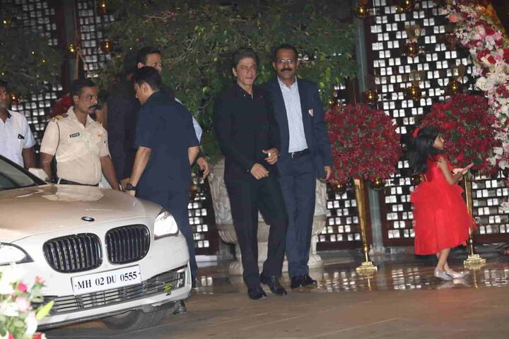 Upcoming movie 'Zero's' co-stars Shah Rukh Khan and Katrina Kaif were the first to arrive.